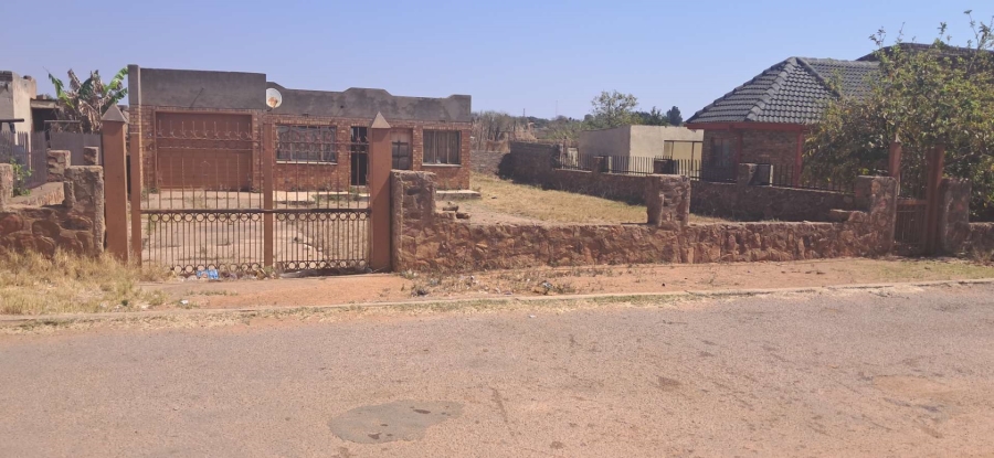 2 Bedroom Property for Sale in Soshanguve JJ Gauteng