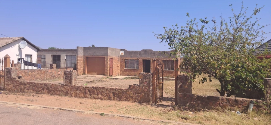 2 Bedroom Property for Sale in Soshanguve JJ Gauteng