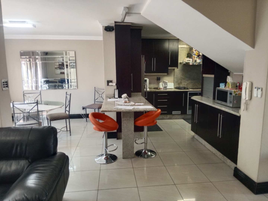 3 Bedroom Property for Sale in Bassonia Gauteng