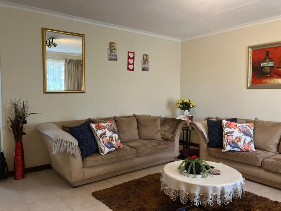 3 Bedroom Property for Sale in Tulisa Park Gauteng