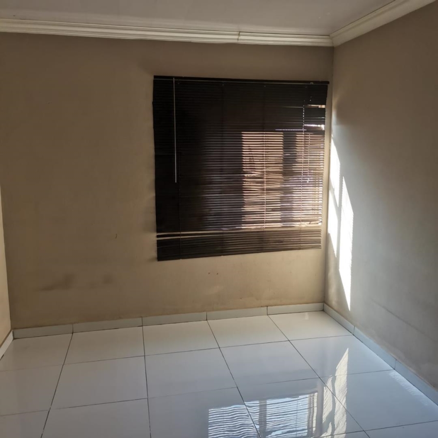 To Let 0 Bedroom Property for Rent in Protea Glen Gauteng