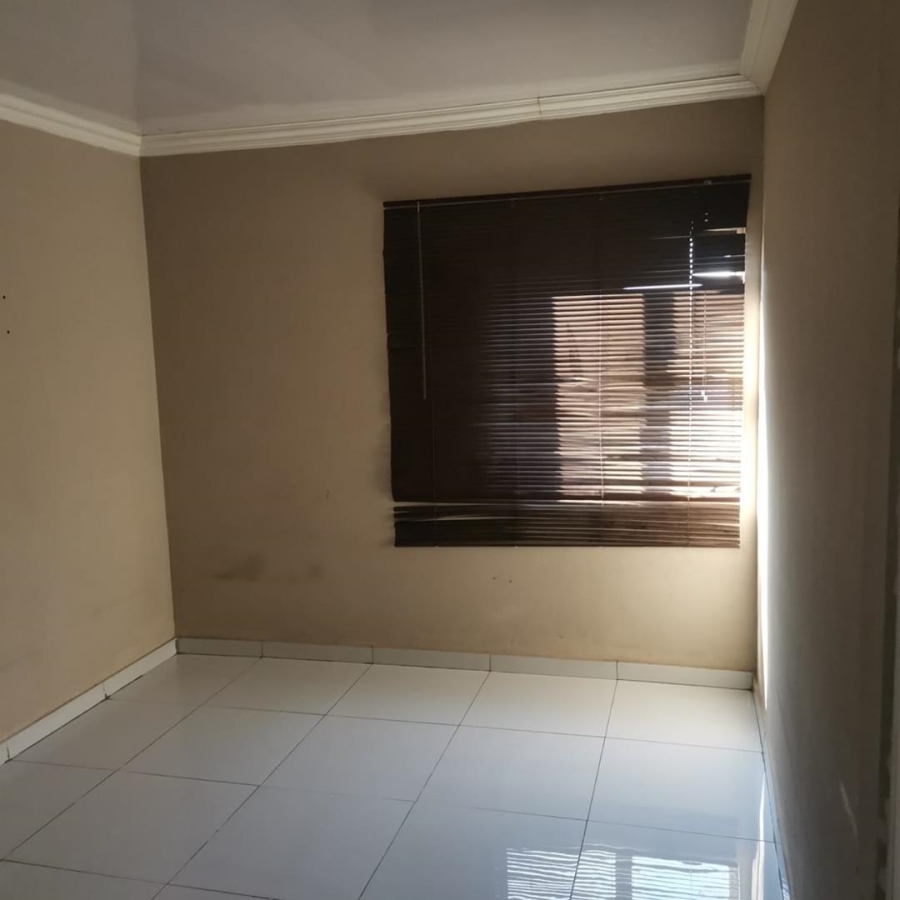 To Let 0 Bedroom Property for Rent in Protea Glen Gauteng