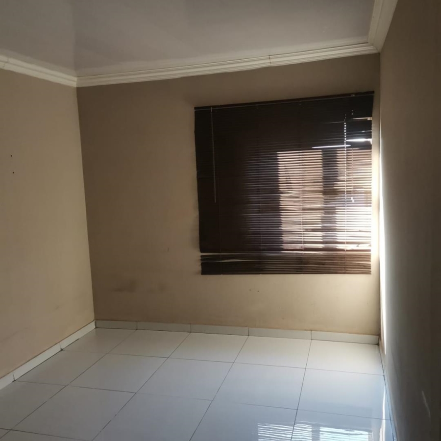 To Let 0 Bedroom Property for Rent in Protea Glen Gauteng