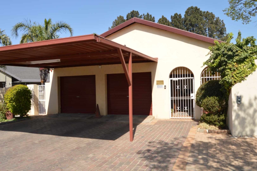 4 Bedroom Property for Sale in Brackenhurst Gauteng