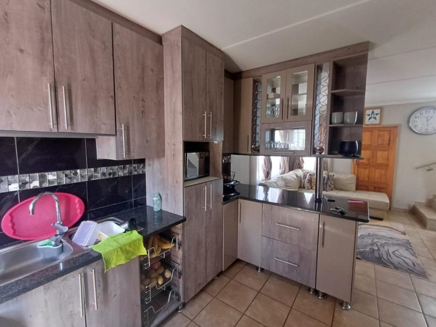 3 Bedroom Property for Sale in Mahube Valley Gauteng