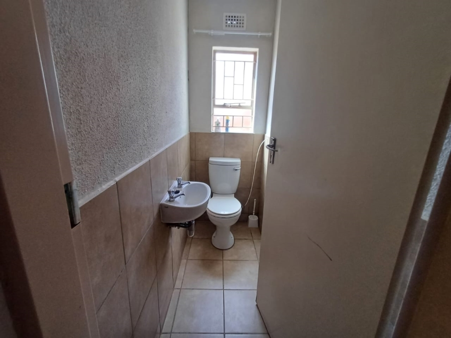 3 Bedroom Property for Sale in Mahube Valley Gauteng