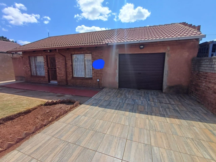 2 Bedroom Property for Sale in Mamelodi East Gauteng