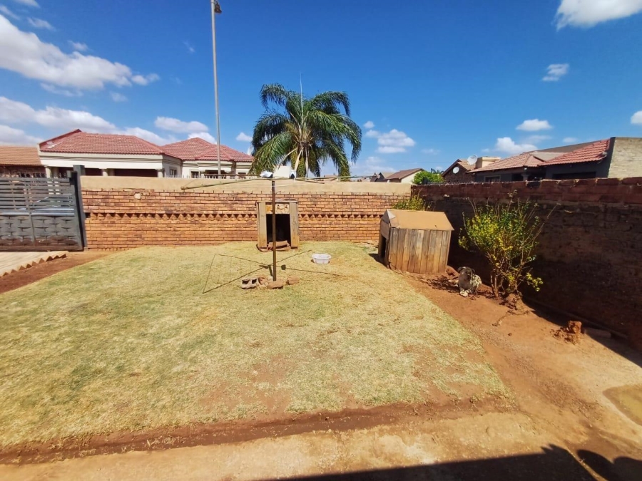 2 Bedroom Property for Sale in Mamelodi East Gauteng