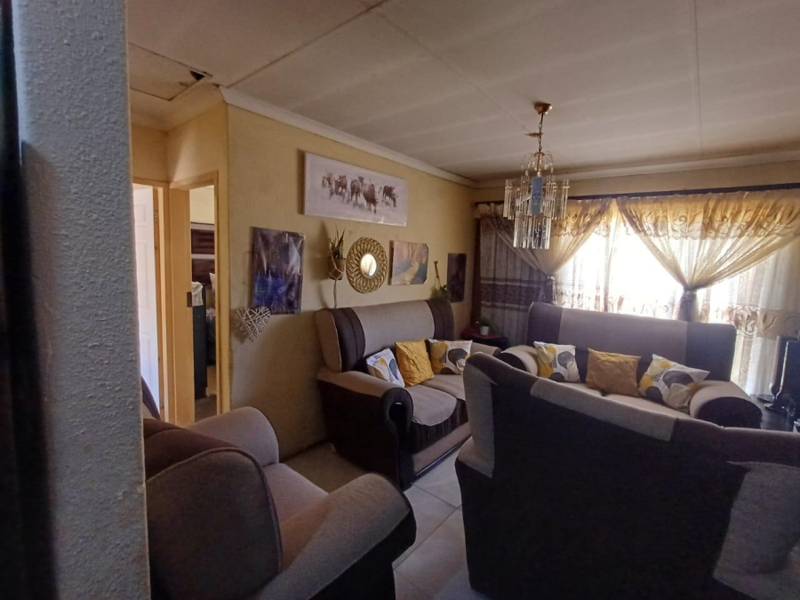 2 Bedroom Property for Sale in Mamelodi East Gauteng