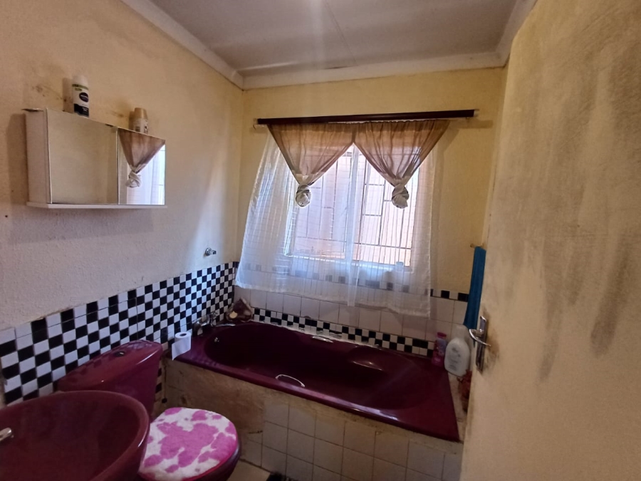 2 Bedroom Property for Sale in Mamelodi East Gauteng