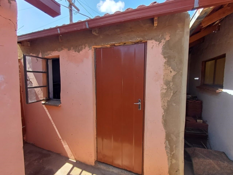 2 Bedroom Property for Sale in Mamelodi East Gauteng