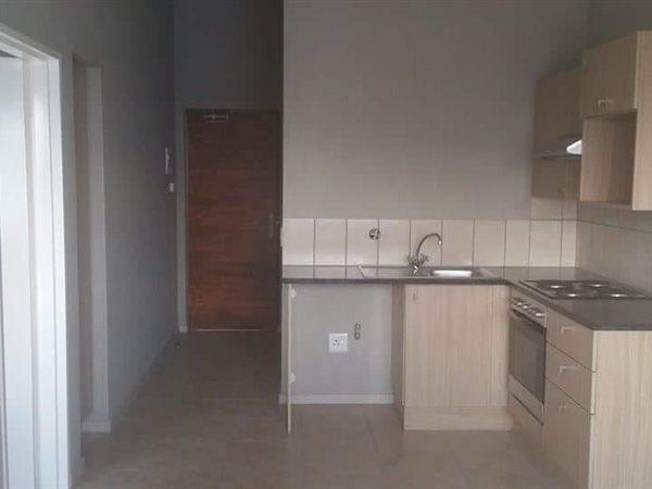 1 Bedroom Property for Sale in Ferndale Gauteng