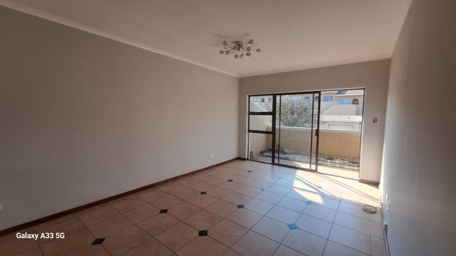 2 Bedroom Property for Sale in Buccleuch Gauteng