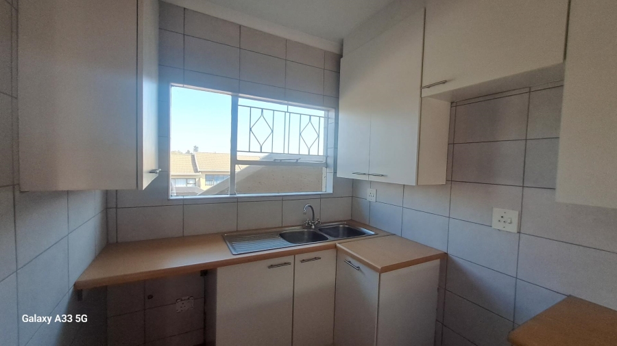 2 Bedroom Property for Sale in Buccleuch Gauteng