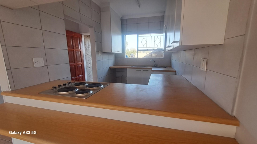 2 Bedroom Property for Sale in Buccleuch Gauteng