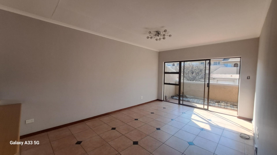 2 Bedroom Property for Sale in Buccleuch Gauteng