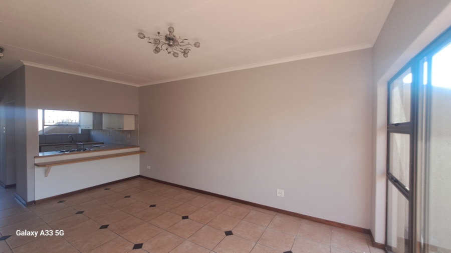 2 Bedroom Property for Sale in Buccleuch Gauteng