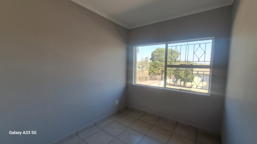 2 Bedroom Property for Sale in Buccleuch Gauteng