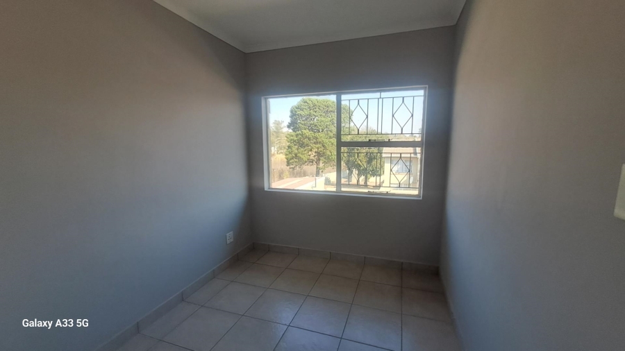 2 Bedroom Property for Sale in Buccleuch Gauteng