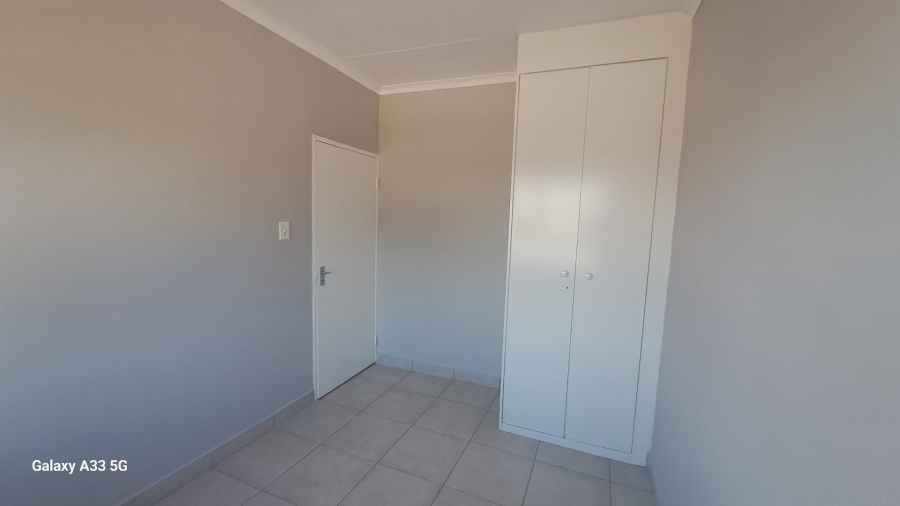 2 Bedroom Property for Sale in Buccleuch Gauteng