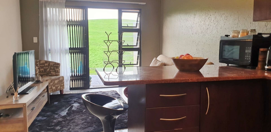 To Let 1 Bedroom Property for Rent in Jackal Creek Golf Estate Gauteng