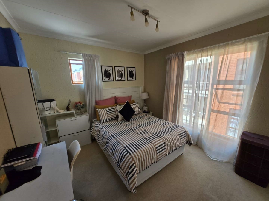 1 Bedroom Property for Sale in Ferndale Gauteng