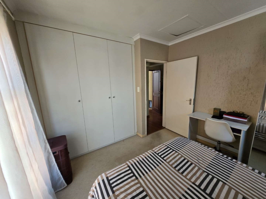 1 Bedroom Property for Sale in Ferndale Gauteng