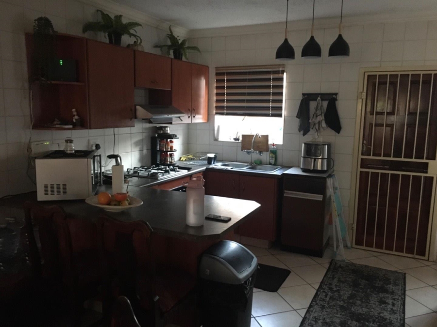 2 Bedroom Property for Sale in Wierdapark Gauteng