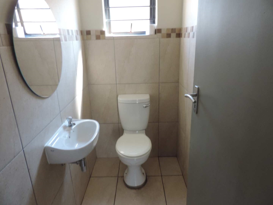 3 Bedroom Property for Sale in Alrode Gauteng