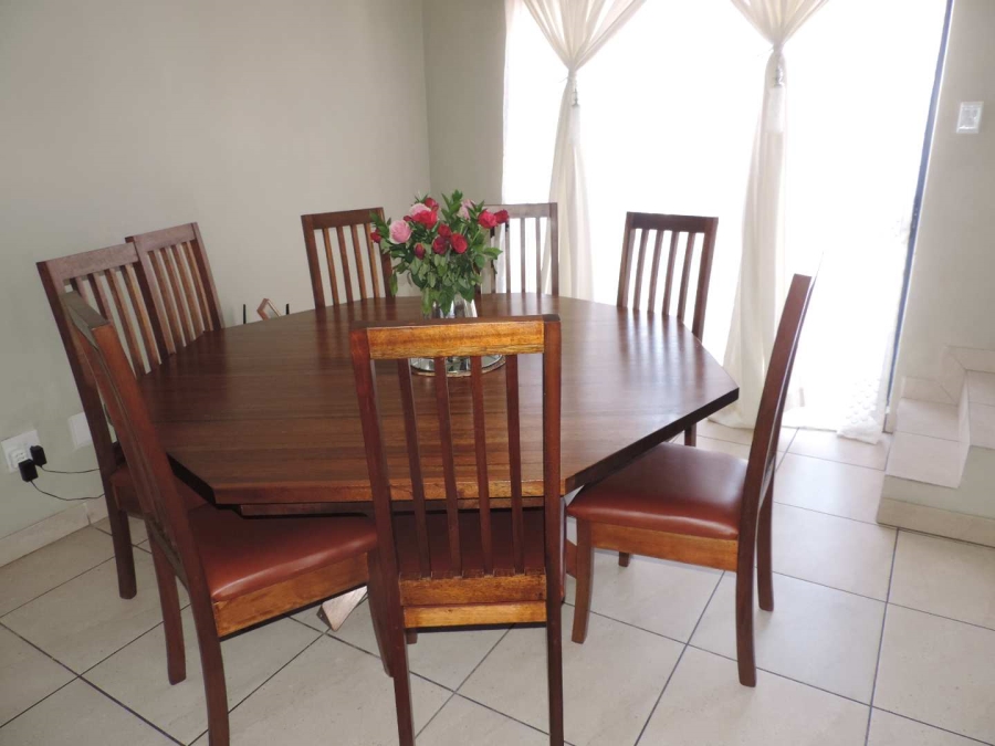 3 Bedroom Property for Sale in Alrode Gauteng