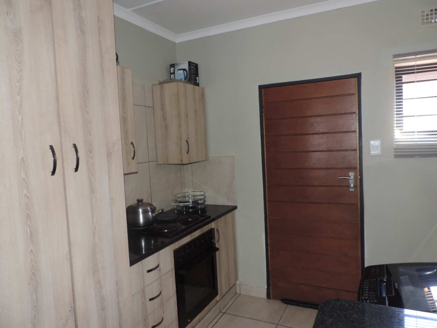 3 Bedroom Property for Sale in Alrode Gauteng