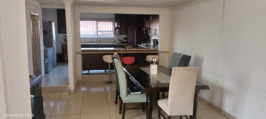 3 Bedroom Property for Sale in Mondeor Gauteng