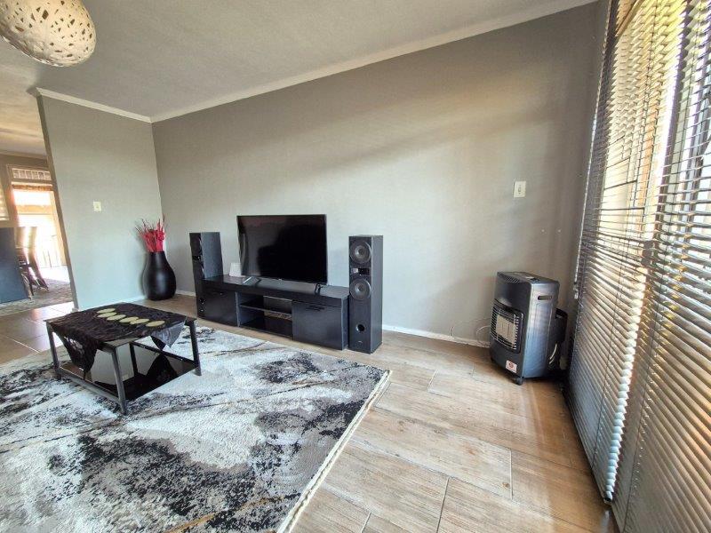 3 Bedroom Property for Sale in Northmead Gauteng