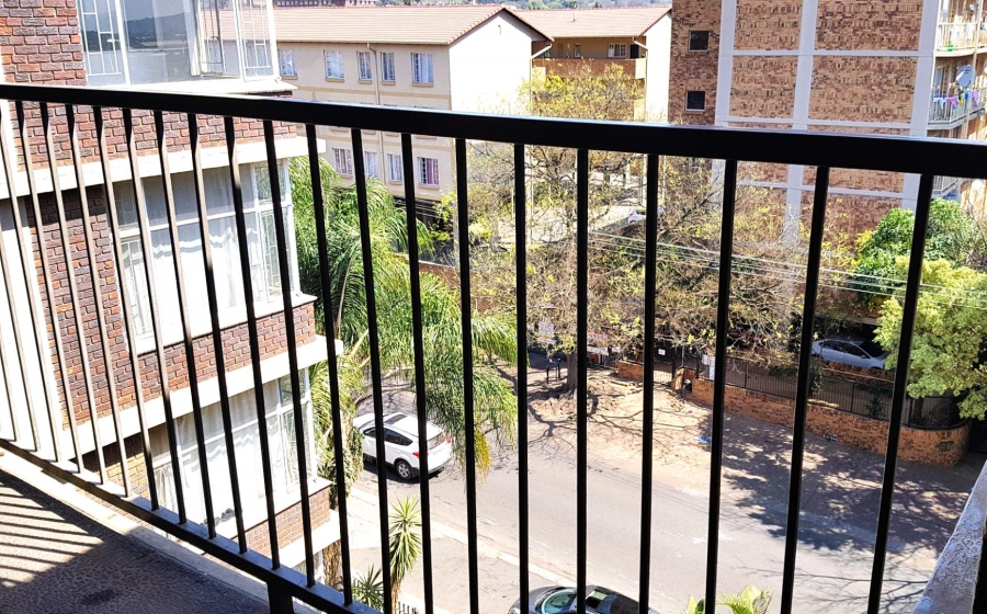 2 Bedroom Property for Sale in Silverton Gauteng