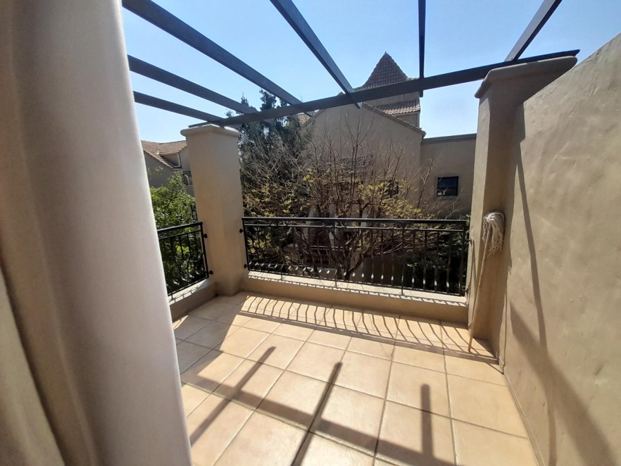 1 Bedroom Property for Sale in Lonehill Gauteng