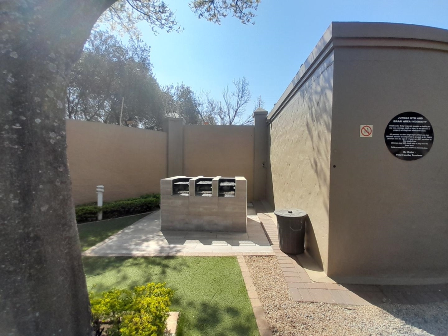 1 Bedroom Property for Sale in Lonehill Gauteng