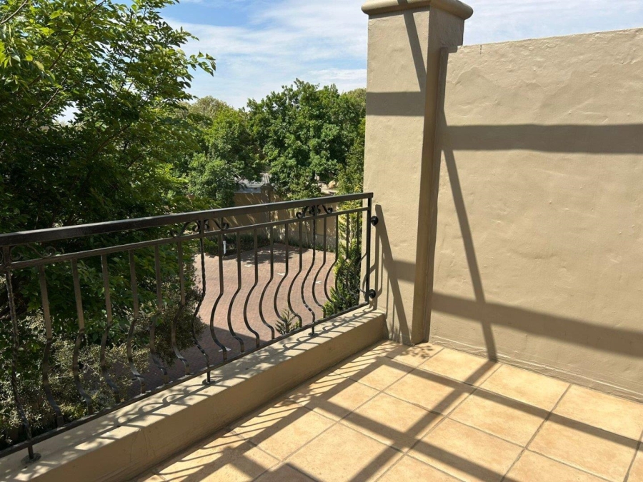 1 Bedroom Property for Sale in Lonehill Gauteng