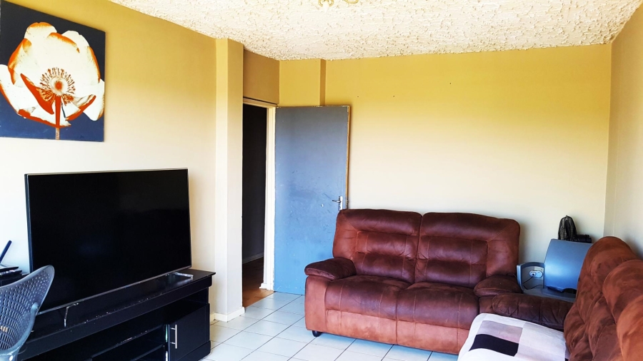 2 Bedroom Property for Sale in Silverton Gauteng