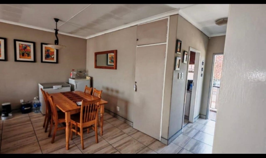 2 Bedroom Property for Sale in Villieria Gauteng