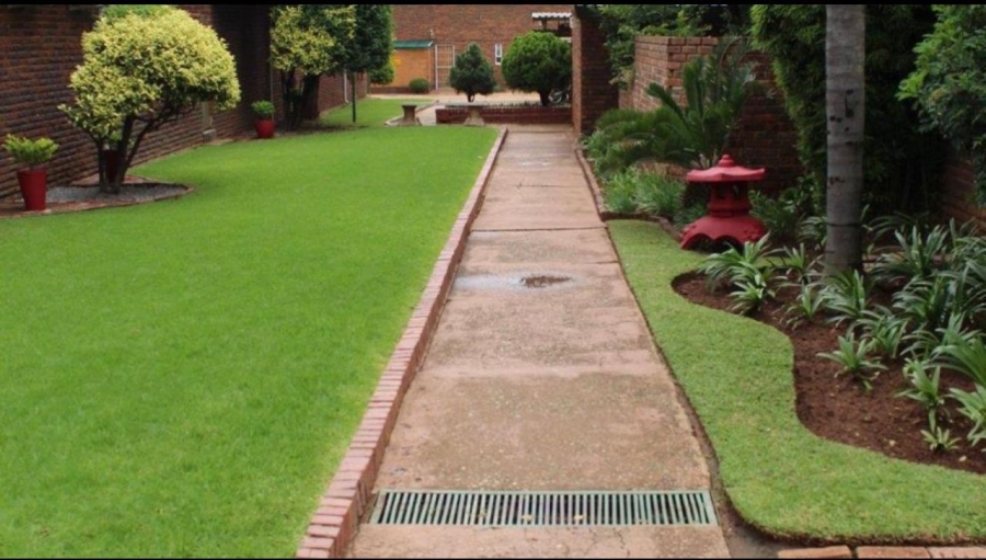 2 Bedroom Property for Sale in Villieria Gauteng