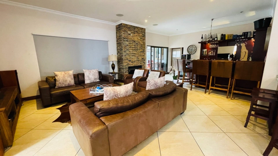 4 Bedroom Property for Sale in Midfield Estate Gauteng