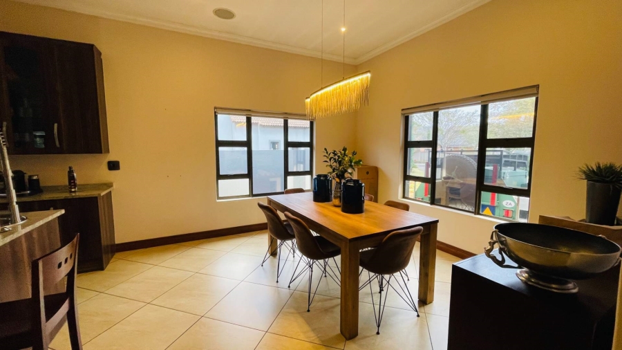 4 Bedroom Property for Sale in Midfield Estate Gauteng