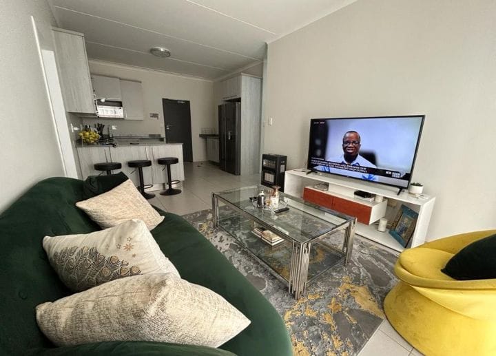 2 Bedroom Property for Sale in Grand Central Gauteng