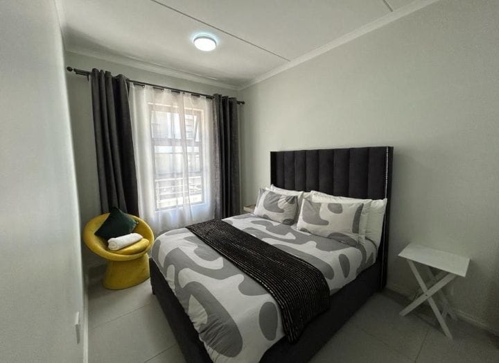 2 Bedroom Property for Sale in Grand Central Gauteng