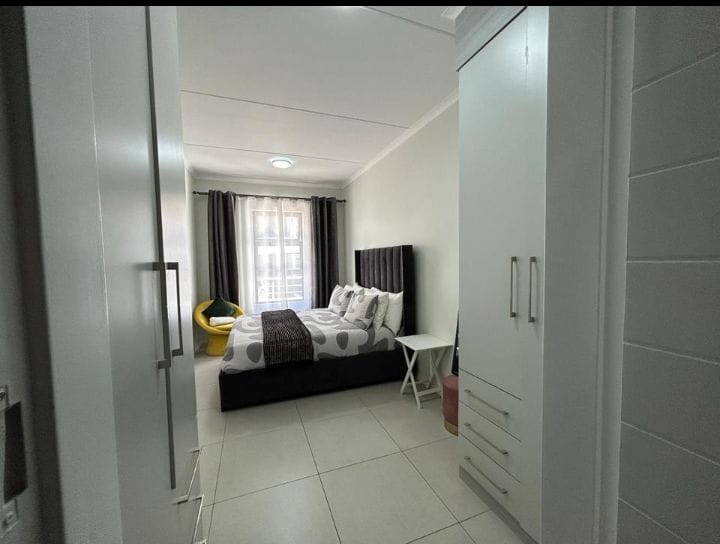 2 Bedroom Property for Sale in Grand Central Gauteng