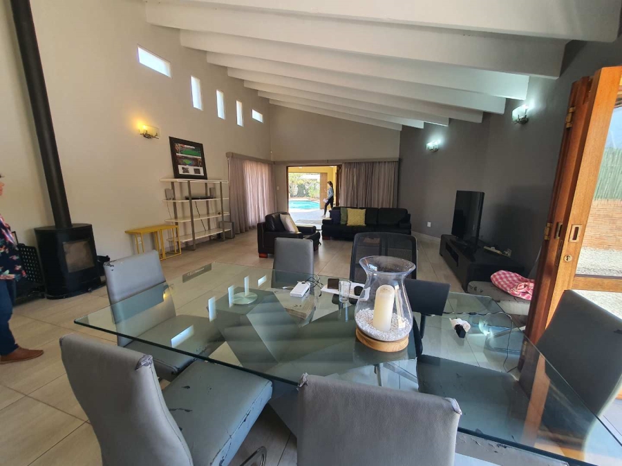 3 Bedroom Property for Sale in Brackendowns Gauteng