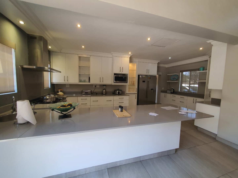 3 Bedroom Property for Sale in Brackendowns Gauteng