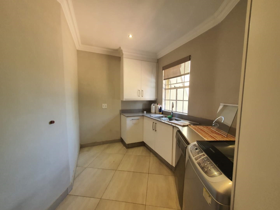 3 Bedroom Property for Sale in Brackendowns Gauteng