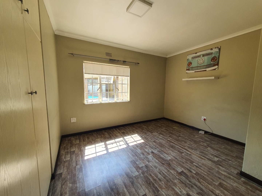 3 Bedroom Property for Sale in Brackendowns Gauteng