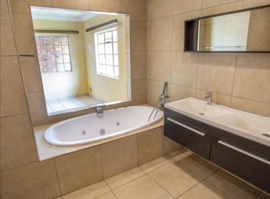 0 Bedroom Property for Sale in Crystal Park Gauteng